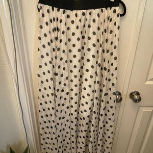 New black and white polka dot maxi skirt!